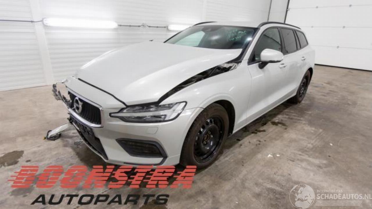 Volvo V-60 V60 II (ZW), Combi, 2018 2.0 D4 16V