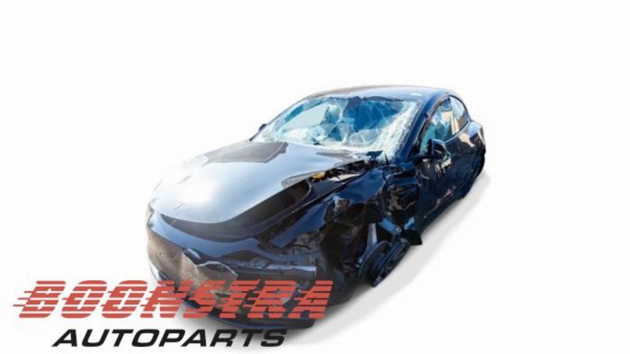 Tesla Model 3 Model 3, Sedan, 2017 Standard RWD Plus