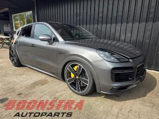 Porsche Cayenne Cayenne III (9YA), SUV, 2017 4.0 V8 Turbo S 32V E-Hybrid picture 2