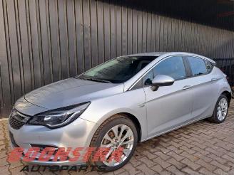Coche siniestrado Opel Astra Astra K, Hatchback 5-drs, 2015 / 2022 1.0 Turbo 12V 2016/5