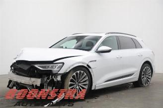 Vrakbiler auto Audi E-tron E-tron (GEN), SUV, 2018 55 quattro 2018/11