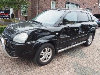 Unfallwagen Hyundai Tucson 2.0i Style Premium 2007/3