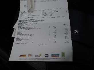 Peugeot 208 1.2 VTi Style picture 34