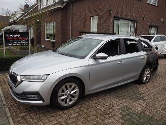 Unfallwagen Skoda Octavia 1.0 tsi Bns edition 2021/1