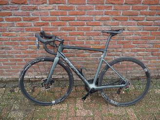 Vaurioauto  bicycles Overige  Invence R One Nano 2024/3