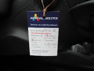 Peugeot 208 1.2 PureTech Blue lion picture 22