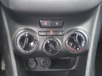 Peugeot 208 1.2 PureTech Blue lion picture 18