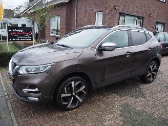 Voiture accidenté Nissan Qashqai 1.6 Dci tekna+ automaat 2018/6