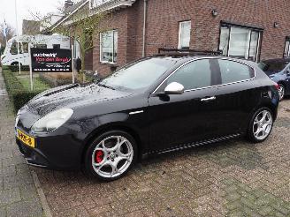 skadebil auto Alfa Romeo Giulietta 1.4 T Distinctive 2011/4