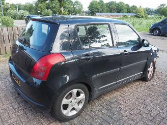 Suzuki Swift 1.3 Shogun picture 4