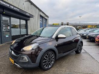 Schadeauto Opel Adam 1.0 Turbo Rocks 2016/2