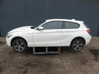demontáž osobní automobily BMW 1-serie 1 serie (F21), Hatchback 3-drs, 2011 / 2019 116i 1.6 16V 2013/6