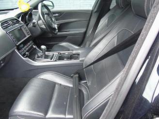 Jaguar XE XE, Sedan, 2015 2.0d 180 16V picture 5