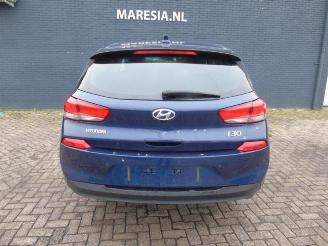 Hyundai I-30 i30 (PDEB5/PDEBB/PDEBD/PDEBE), Hatchback, 2016 1.0 T-GDI 12V picture 6