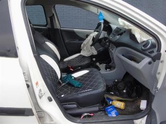 Suzuki Alto Alto (GF), Hatchback 5-drs, 2009 1.0 12V picture 4