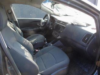 Kia Rio Rio III (UB), Hatchback, 2011 / 2017 1.4 CRDi 16V picture 4