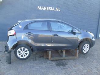 demontáž osobní automobily Kia Rio Rio III (UB), Hatchback, 2011 / 2017 1.1 CRDi VGT 12V 2012/10