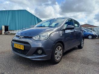 Hyundai I-10 1.0i i-Motion picture 2