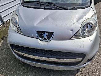 Peugeot 107  picture 5