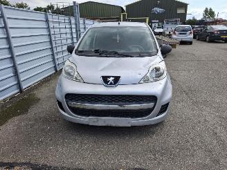 Peugeot 107  picture 4