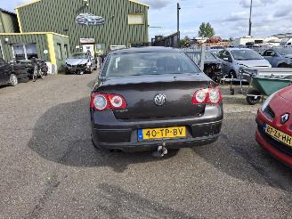 Volkswagen Passat  picture 4