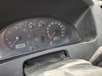 Volkswagen Transporter T5 TDI picture 7