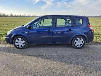 krockskadad bil auto Renault Mégane Scénic 1.5 dCi 2005/7