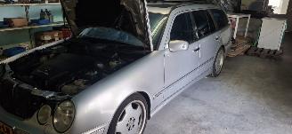 škoda osobní automobily Mercedes E-klasse E 55 AMG 2000/6