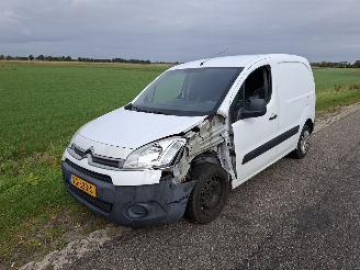skadebil bedrijf Citroën Berlingo 1.6 hdi 2014/1