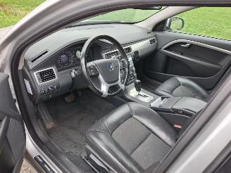 Volvo V-70  picture 9