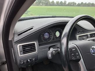 Volvo V-70  picture 8