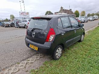 Hyundai I-10 1.1 12v picture 3