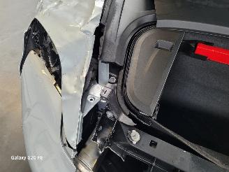 Porsche Taycan Sport Turismo 240-KW 79kwh Automaat picture 10