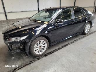 damaged passenger cars Toyota Camry Hybrid 2.5 130-KW Automaat Leder 2024/4