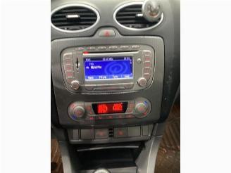 Ford Focus Focus 2, Hatchback, 2004 / 2012 1.8 16V picture 12