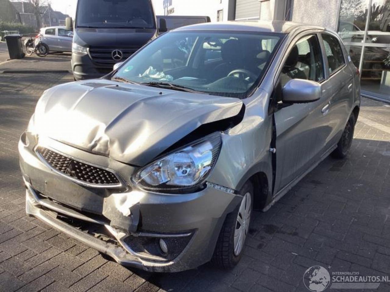 Mitsubishi Space-star Space Star (A0), Hatchback, 2012 1.0 12V