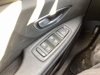 Renault Scenic 1.2 TCe Intens picture 11