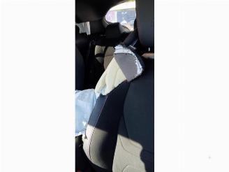 Toyota C-HR C-HR (X2,H2), SUV, 2023 2.0 16V Hybrid 200 picture 21