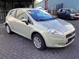 Fiat Grande Punto Grande Punto (199), Hatchback, 2005 1.4 picture 3