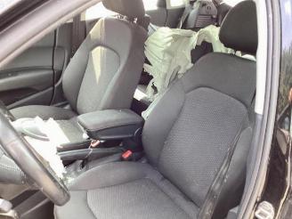 Audi A1 A1 Sportback (8XA/8XF), Hatchback 5-drs, 2011 / 2018 1.0 TFSI Ultra 12V picture 10