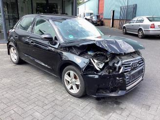 Audi A1 A1 Sportback (8XA/8XF), Hatchback 5-drs, 2011 / 2018 1.0 TFSI Ultra 12V picture 3