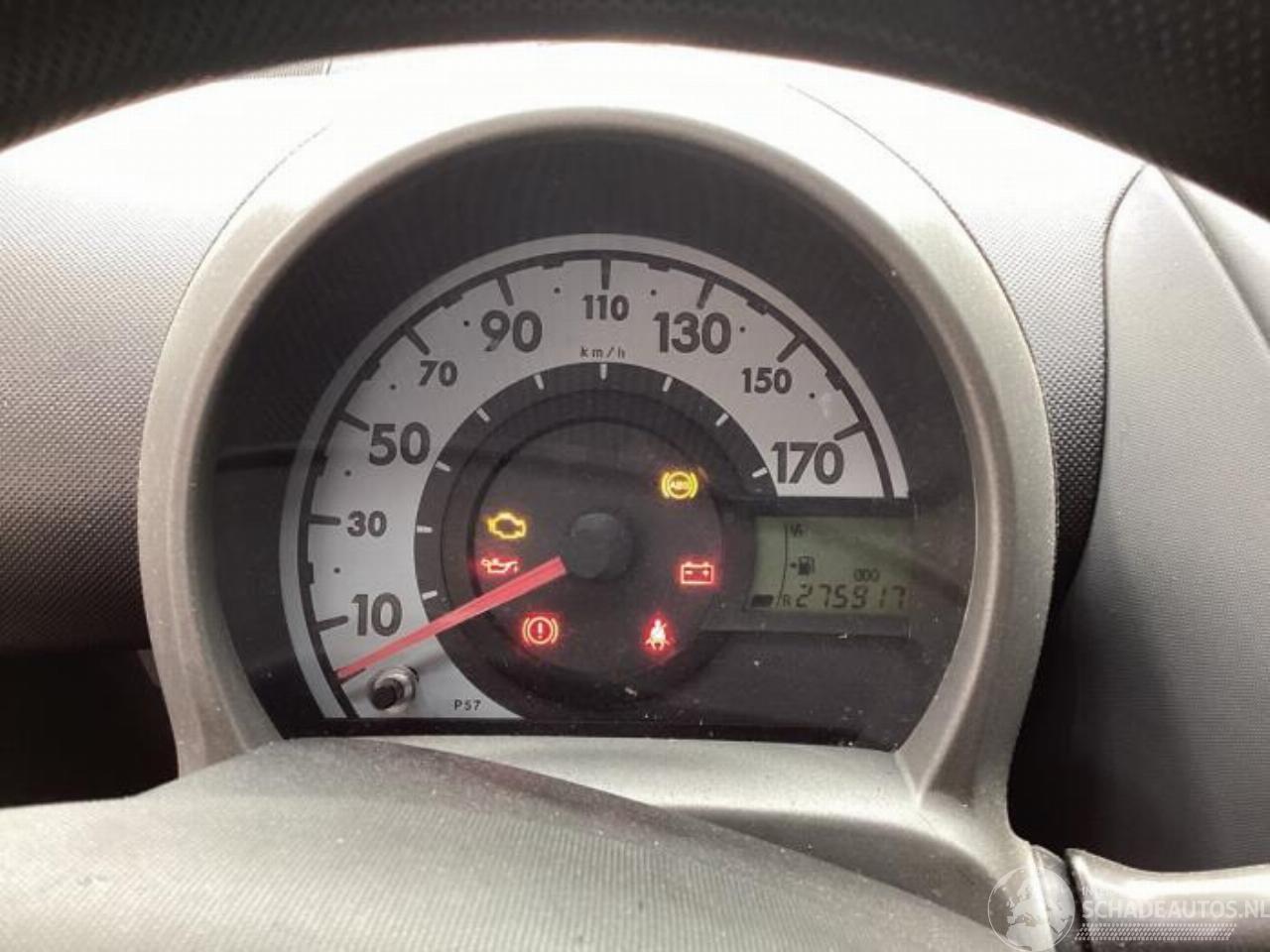 Peugeot 107 107, Hatchback, 2005 / 2014 1.0 12V