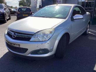 demontáž osobní automobily Opel Astra Astra H Twin Top (L67), Cabrio, 2005 / 2010 1.8 16V 2007/12