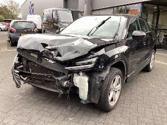 krockskadad bil auto Audi Q2 1.0 TFSI Sport 2018/2