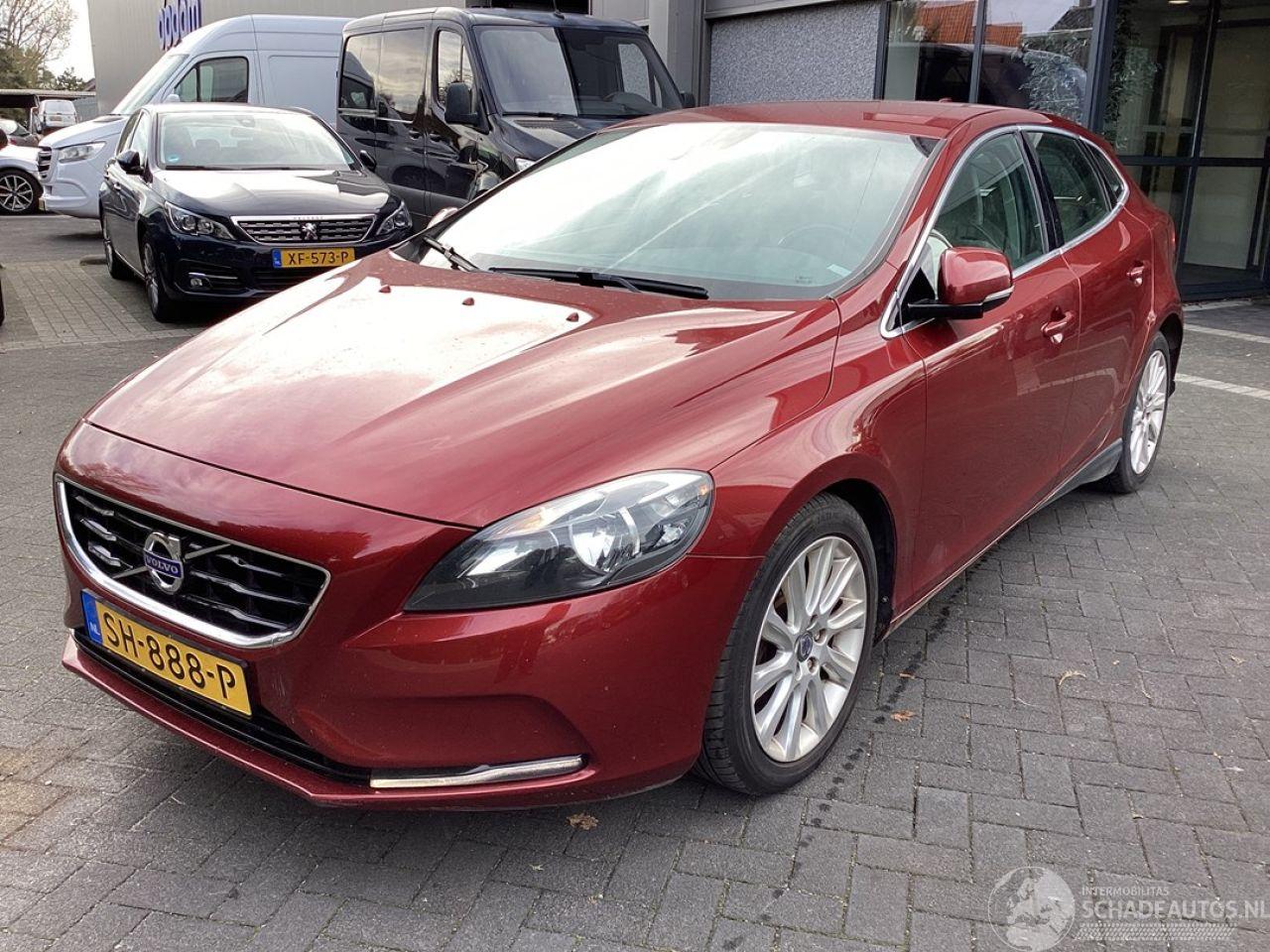 Volvo V-40 1.6 D2 Summum