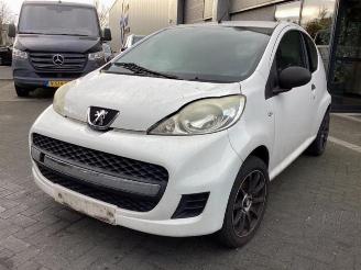 Sloopauto Peugeot 107 107, Hatchback, 2005 / 2014 1.0 12V 2010/3