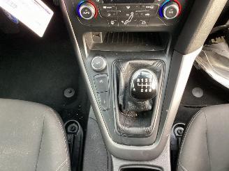 Ford Focus 1.0 picture 15