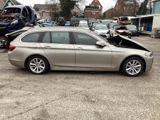 BMW 5-serie 5 serie Touring (F11), Combi, 2009 / 2017 520i 16V picture 4