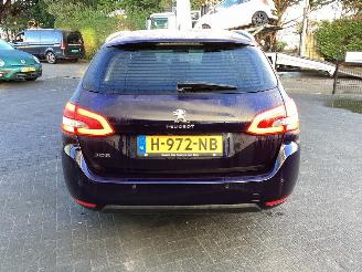 Peugeot 308 Pure Tech active picture 6