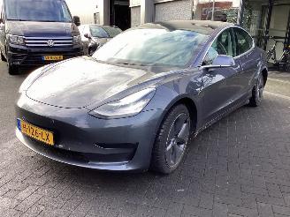 uszkodzony samochody osobowe Tesla Model 3 Standard RWD Plus 60 kWh 2020/3